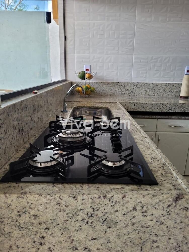 Casa à venda com 4 quartos, 95m² - Foto 10