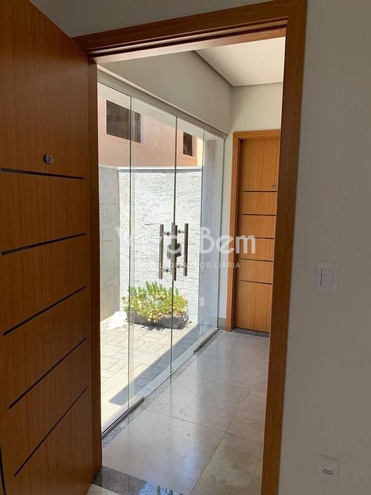 Apartamento à venda com 3 quartos, 75m² - Foto 1