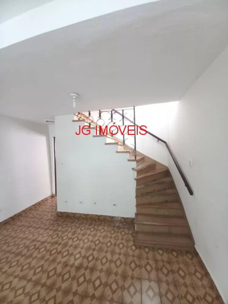 Casa à venda e aluguel com 2 quartos, 180m² - Foto 14