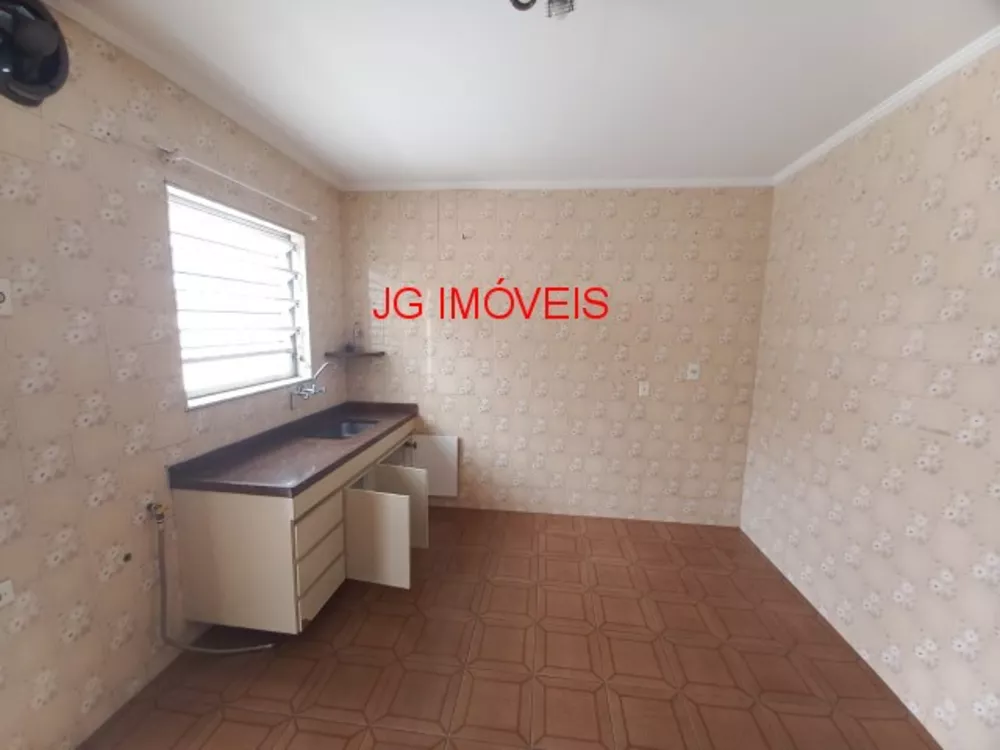 Casa à venda e aluguel com 2 quartos, 180m² - Foto 11