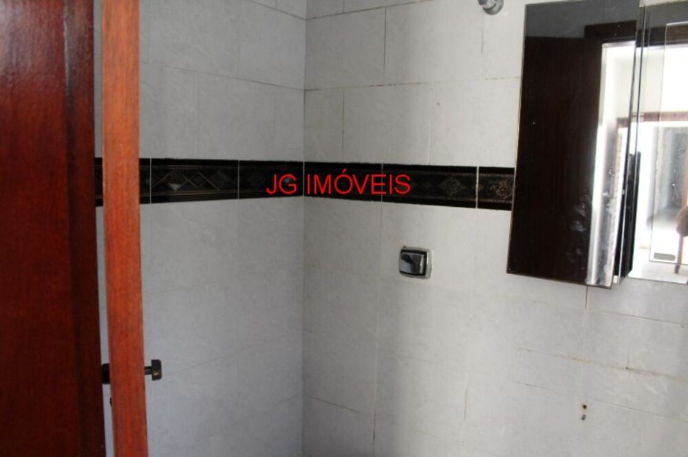 Casa à venda e aluguel com 4 quartos, 180m² - Foto 7