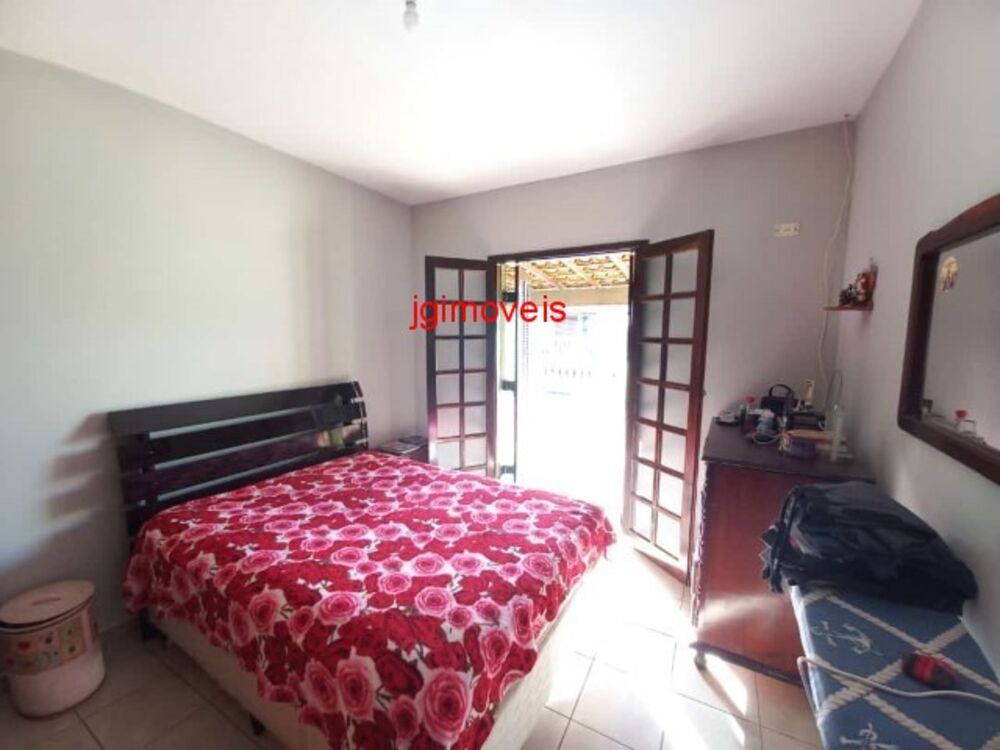 Casa, 3 quartos, 200 m² - Foto 1