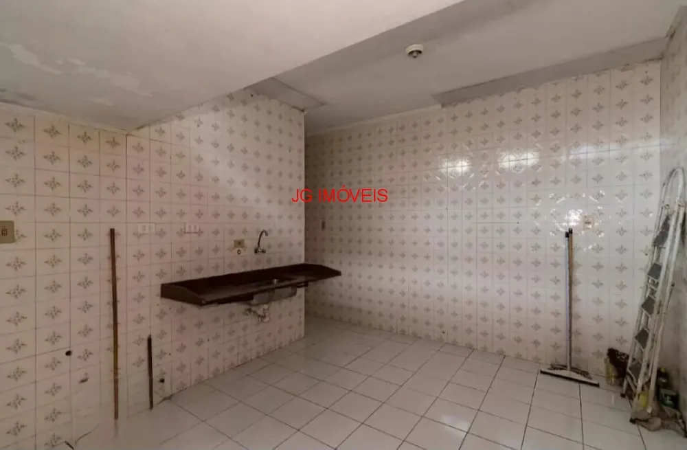Casa, 4 quartos, 219 m² - Foto 8