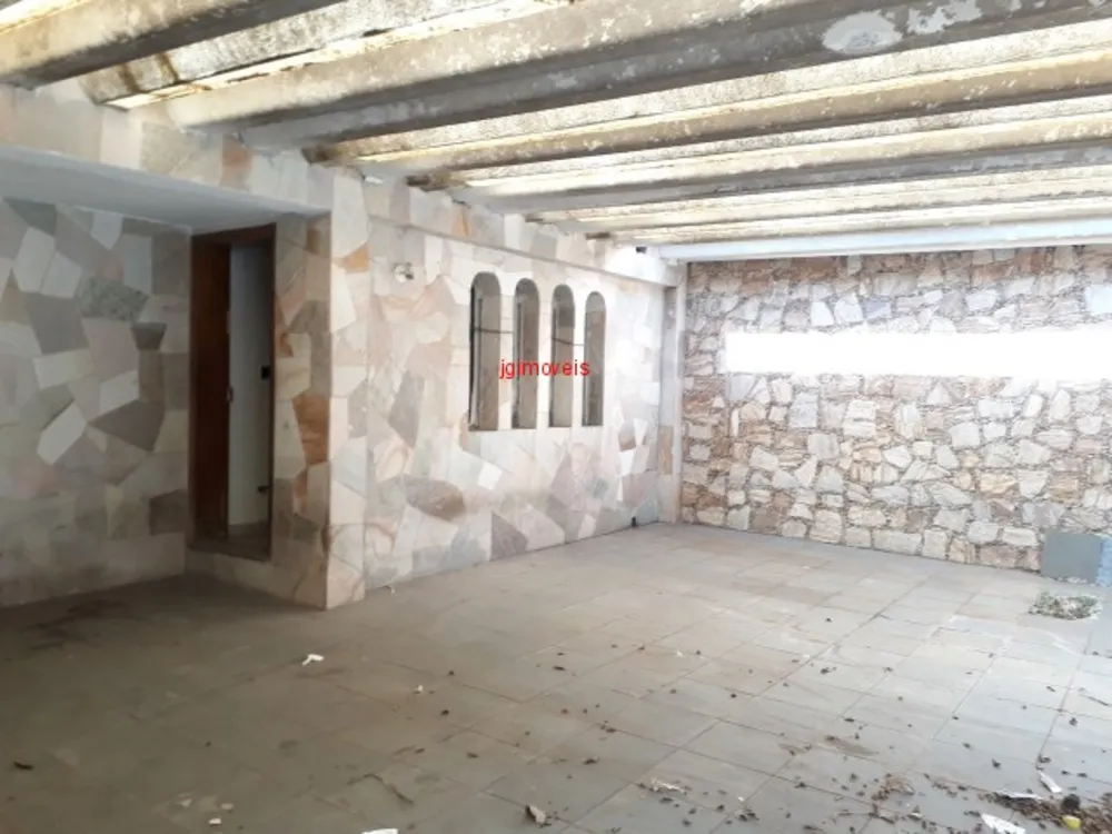 Casa, 5 quartos, 210 m² - Foto 1