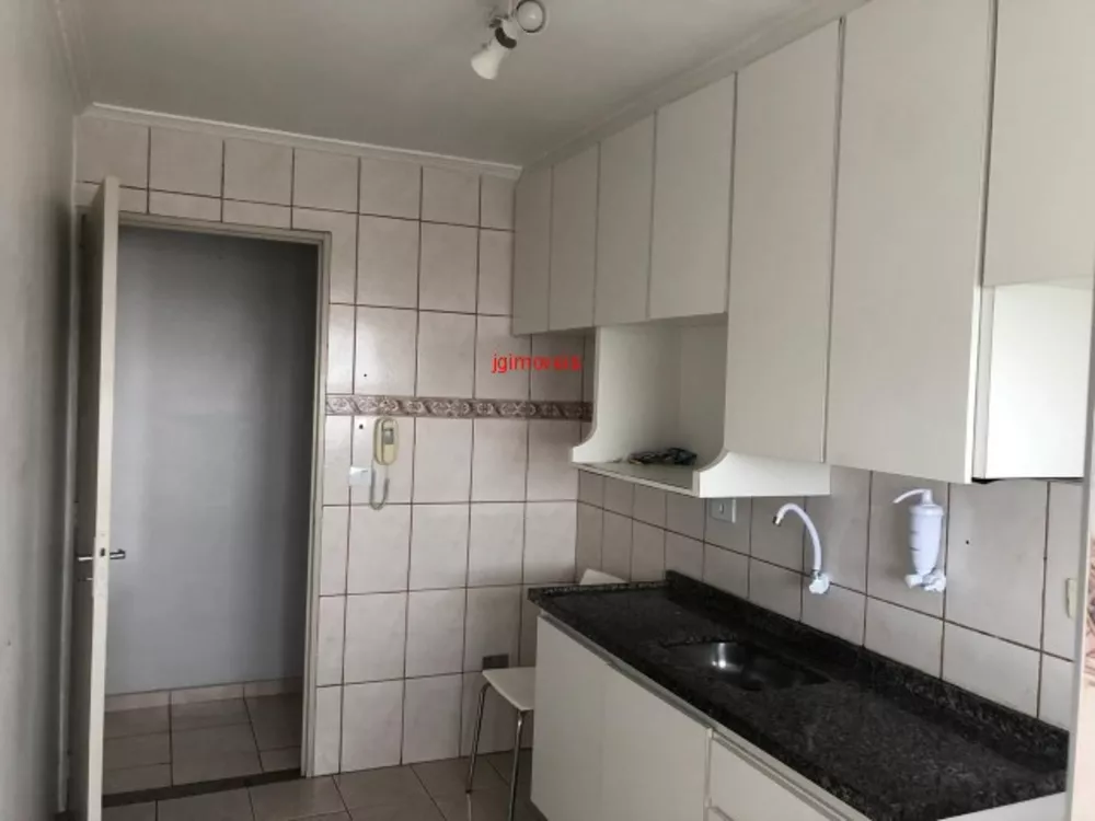 Apartamento à venda com 2 quartos, 56m² - Foto 3