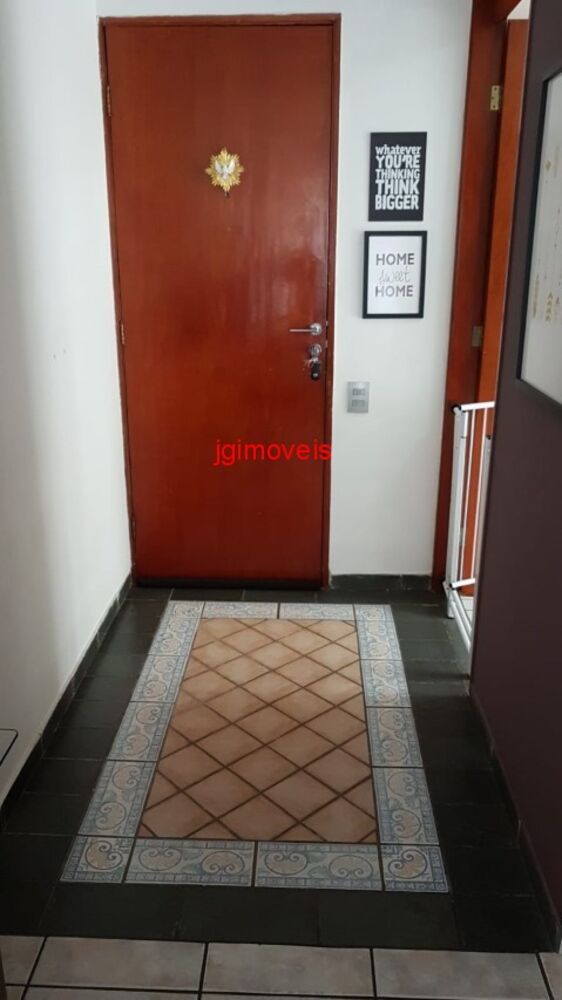 Apartamento à venda com 2 quartos, 45m² - Foto 1