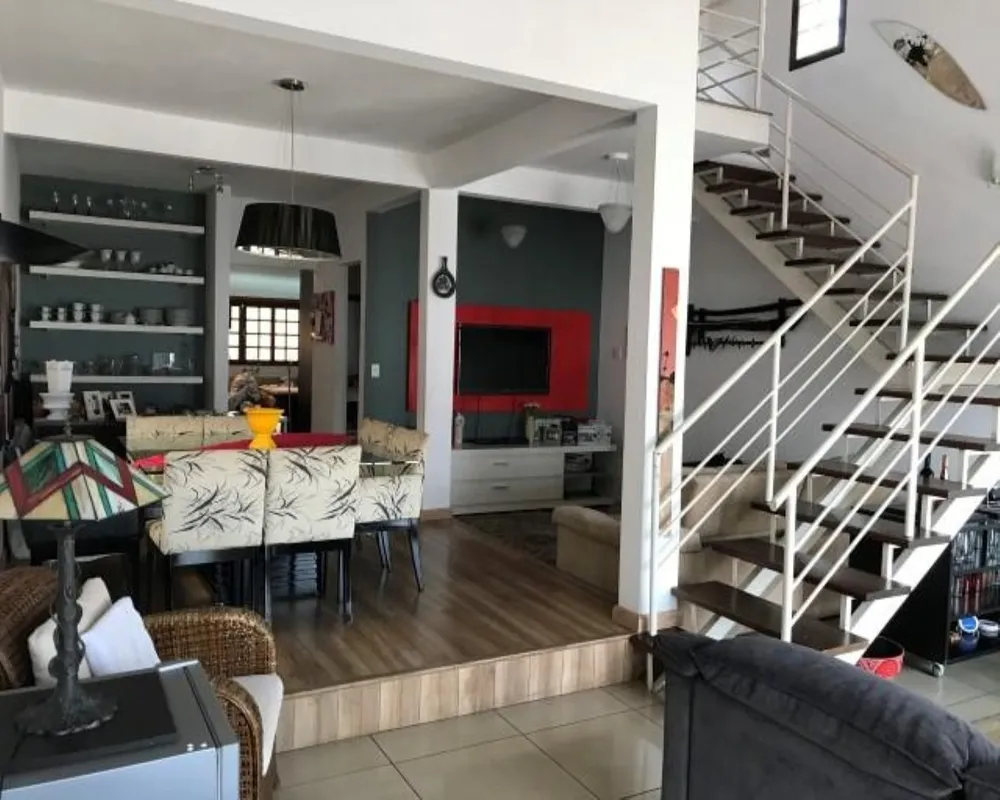 Casa, 3 quartos, 243 m² - Foto 3