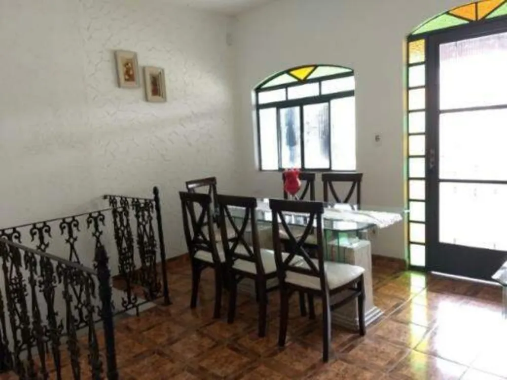 Casa, 4 quartos, 160 m² - Foto 1