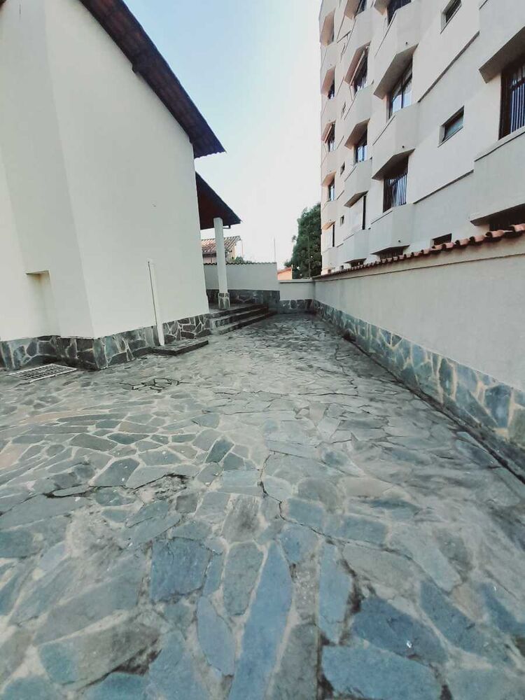 Casa para alugar com 4 quartos, 270m² - Foto 23