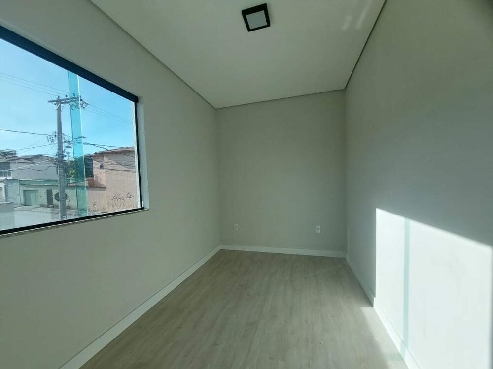 Casa, 3 quartos, 80 m² - Foto 2