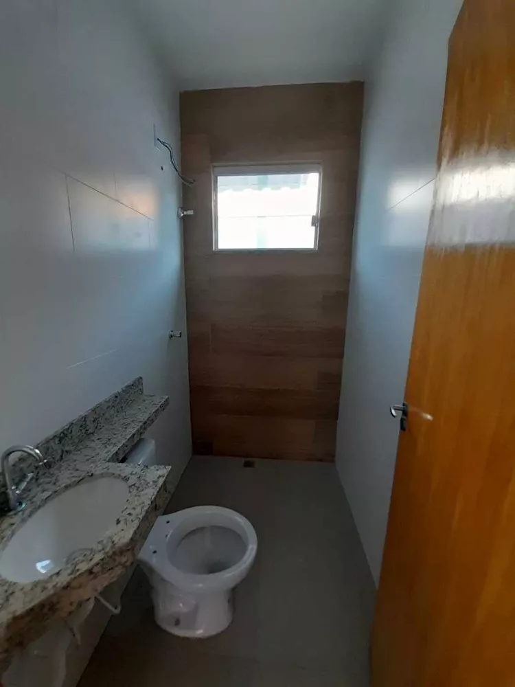 Casa à venda com 2 quartos, 48m² - Foto 5