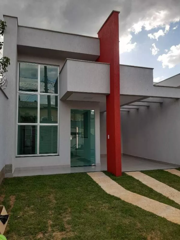 Casa à venda com 3 quartos, 87m² - Foto 2