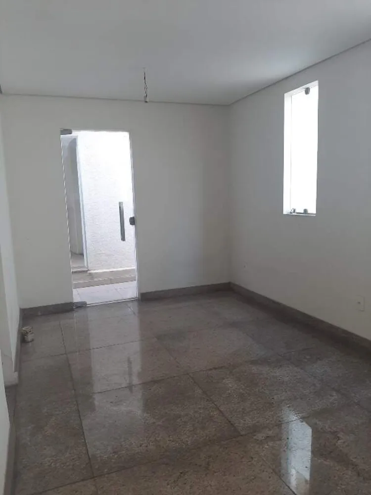 Casa, 5 quartos, 245 m² - Foto 3
