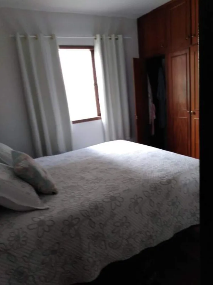 Casa, 3 quartos, 240 m² - Foto 2