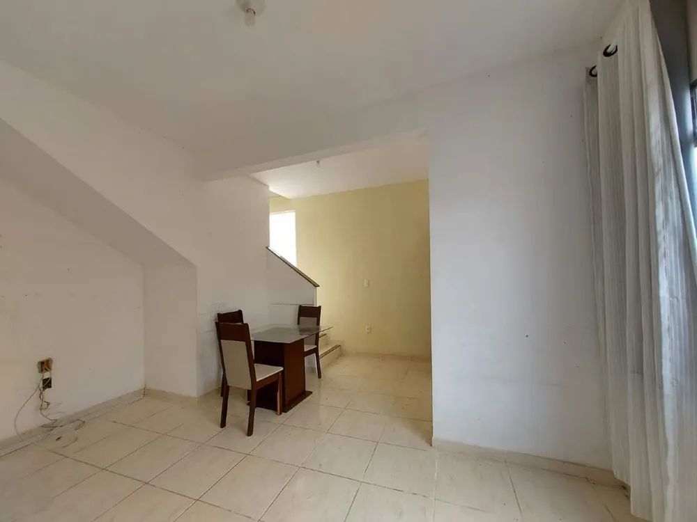 Casa, 2 quartos, 67 m² - Foto 1