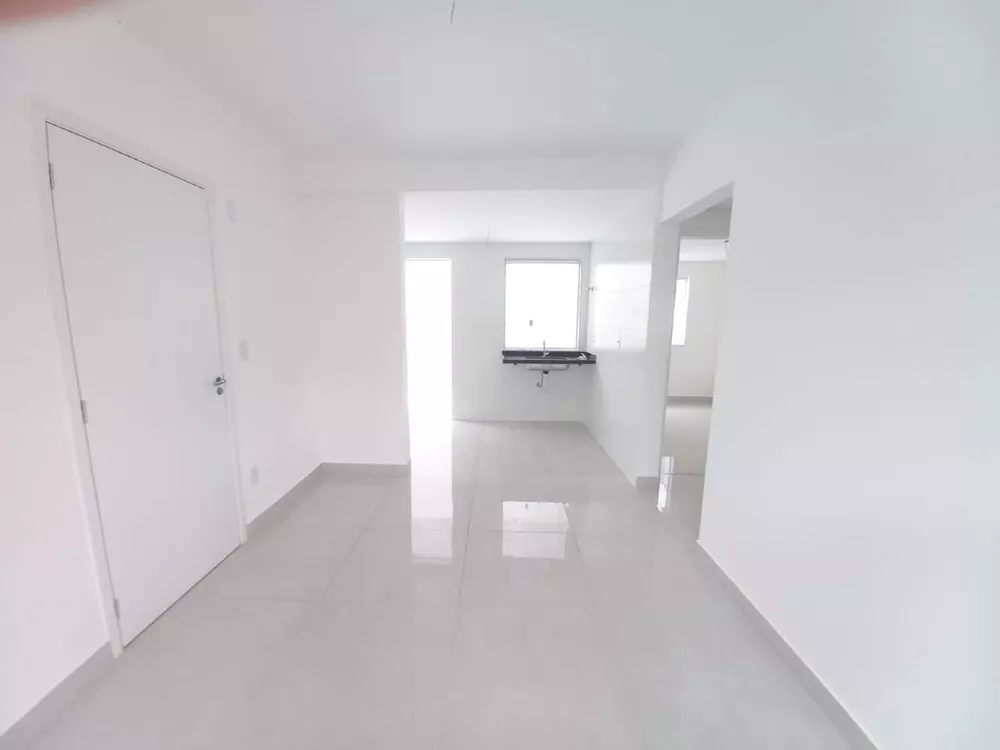 Apartamento à venda com 2 quartos, 47m² - Foto 2