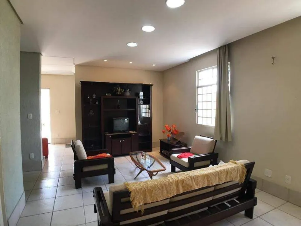 Casa, 3 quartos, 358 m² - Foto 2