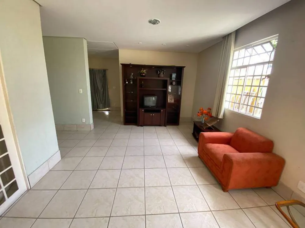 Casa, 3 quartos, 358 m² - Foto 1