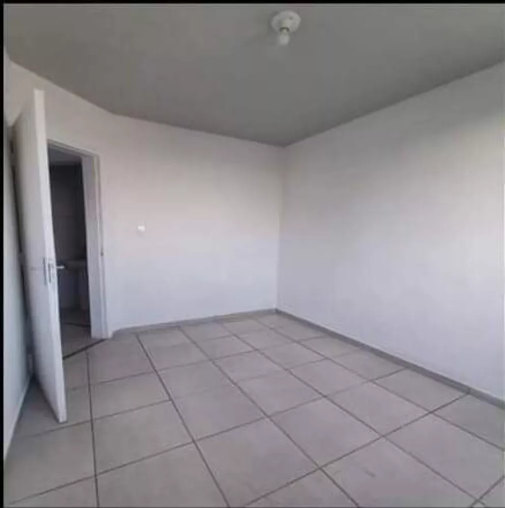 Apartamento à venda com 2 quartos, 45m² - Foto 1