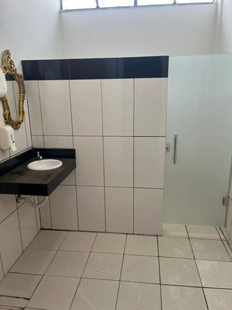 Depósito-Galpão, 140 m² - Foto 1