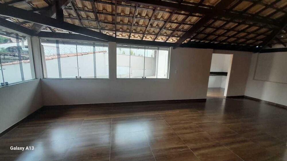 Casa, 3 quartos, 170 m² - Foto 1
