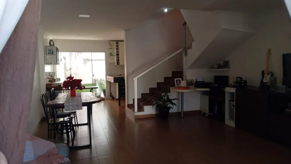 Casa, 3 quartos, 117 m² - Foto 1
