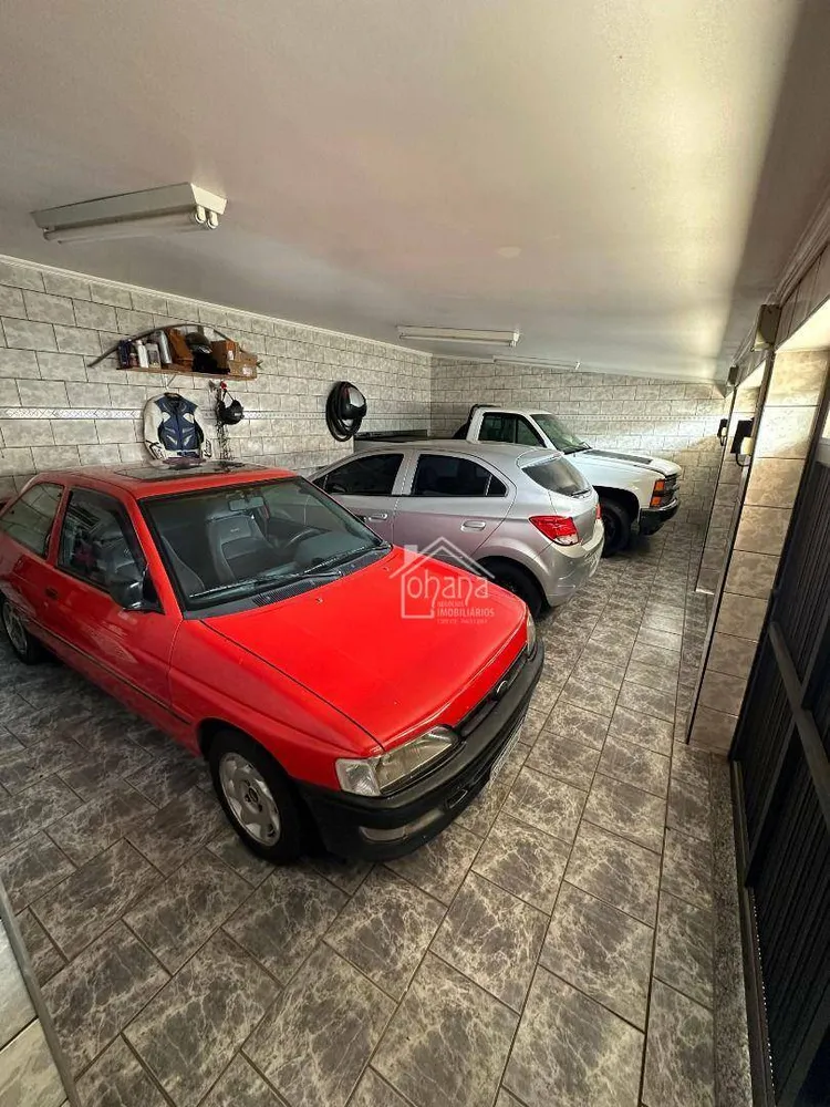 Casa, 4 quartos, 236 m² - Foto 1
