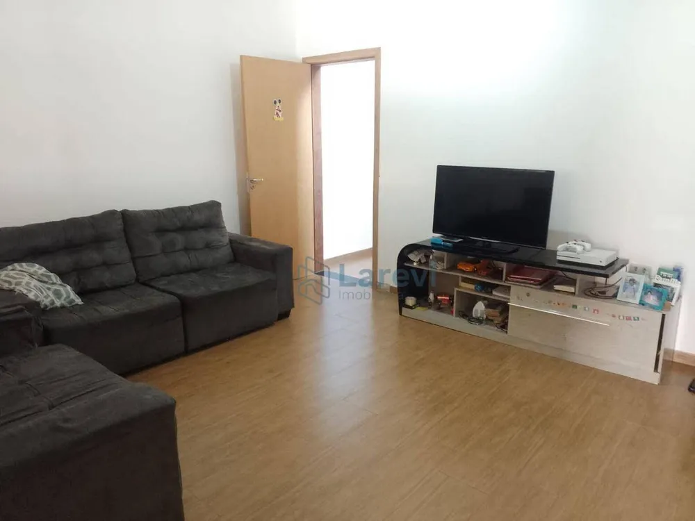 Casa, 3 quartos, 193 m² - Foto 1