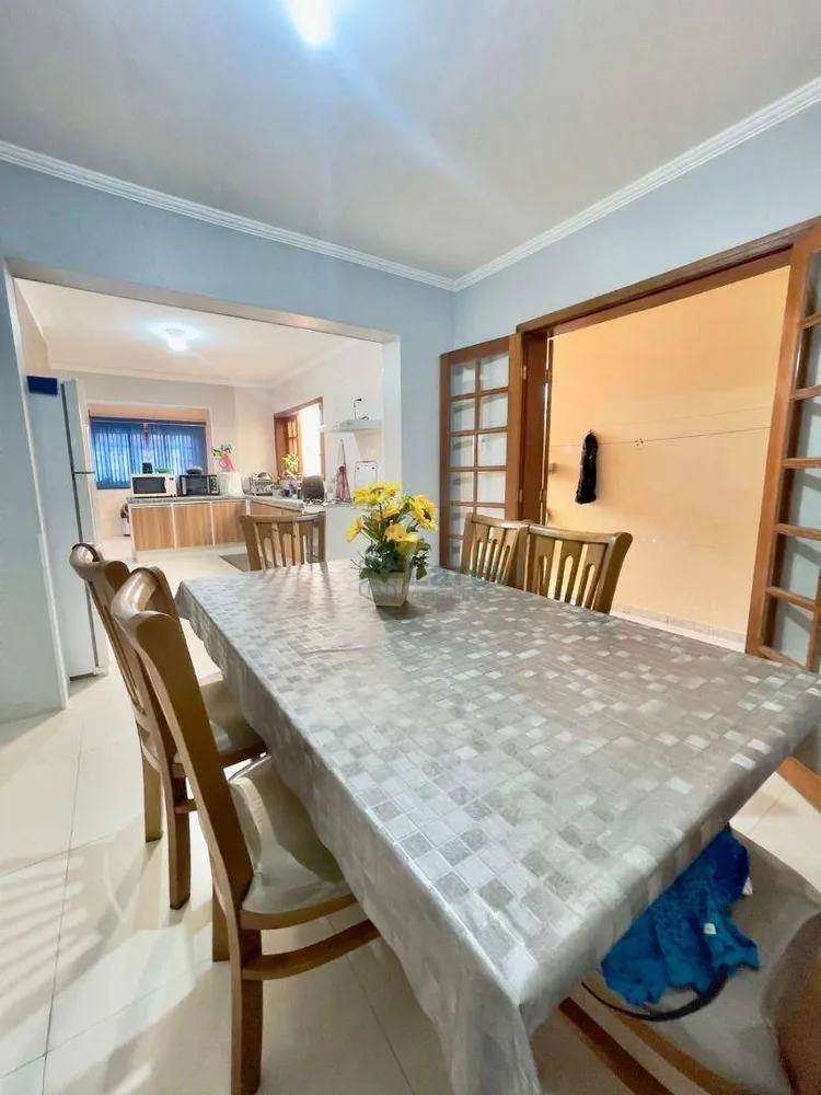 Casa, 3 quartos, 206 m² - Foto 5