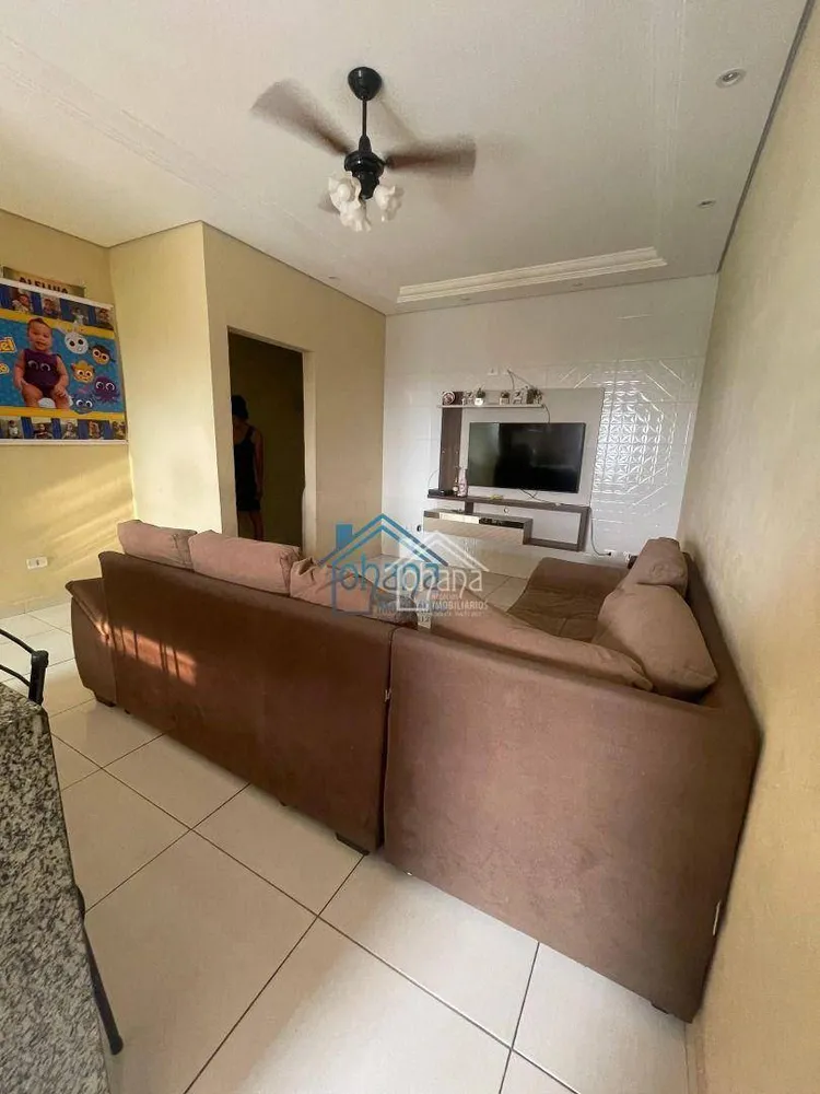 Casa, 3 quartos, 212 m² - Foto 2