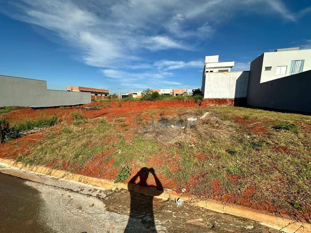 Terreno, 180 m² - Foto 1