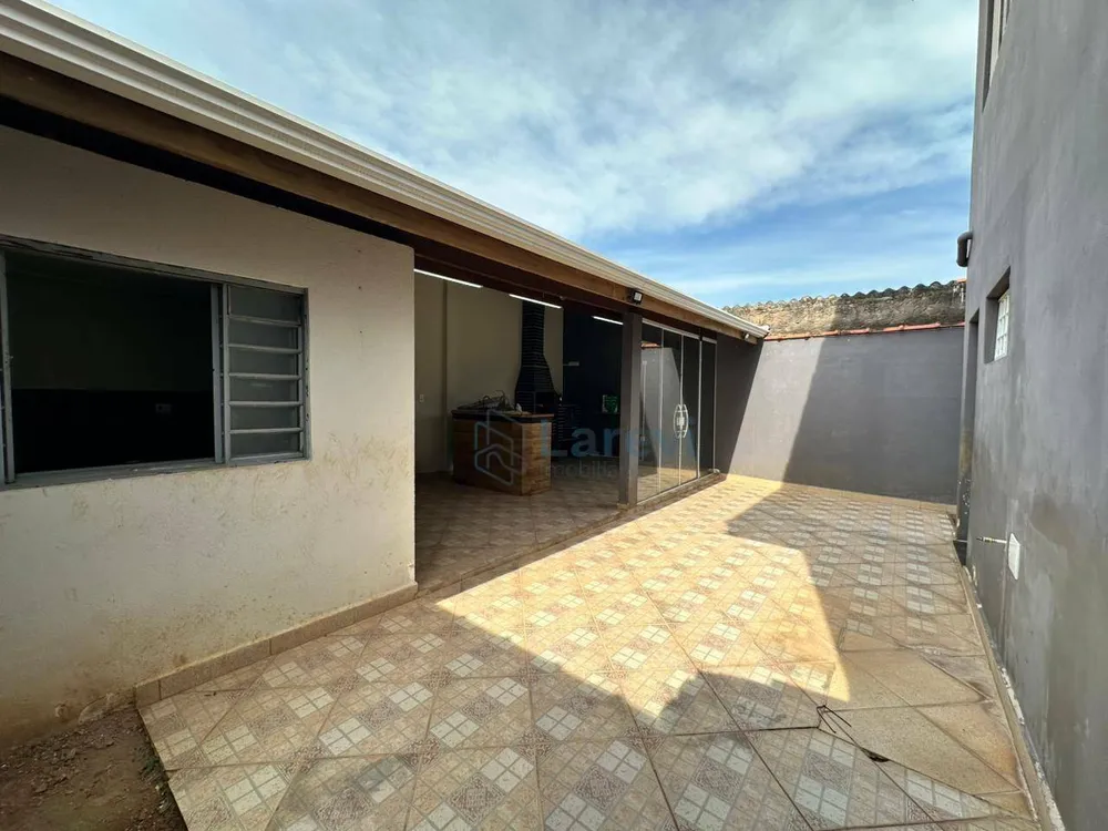 Casa, 3 quartos, 199 m² - Foto 1
