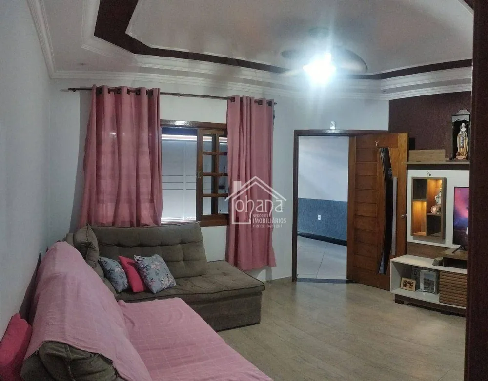 Casa, 3 quartos, 222 m² - Foto 1