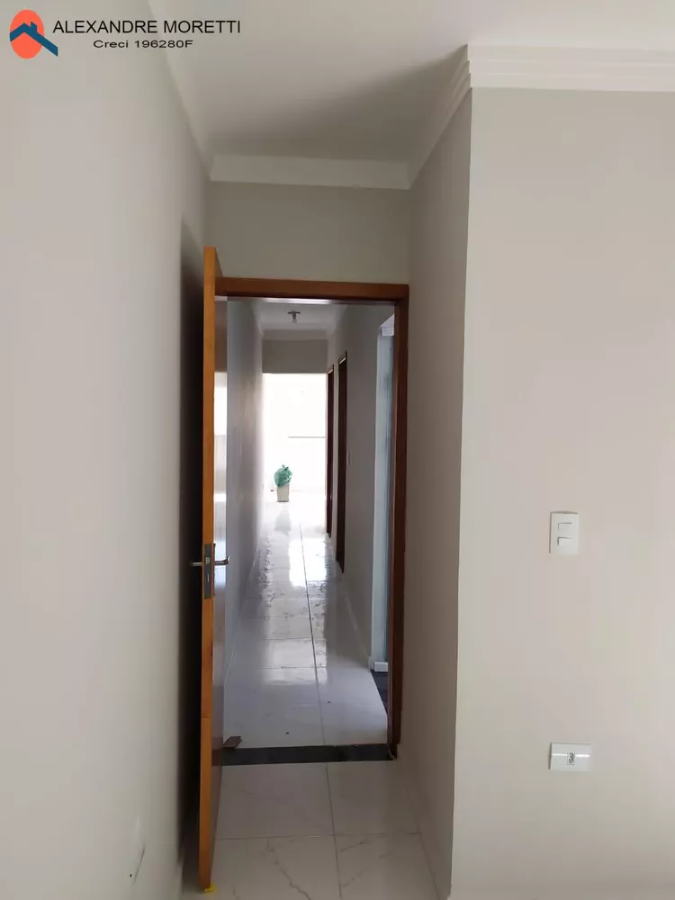 Casa à venda com 2 quartos, 60m² - Foto 3