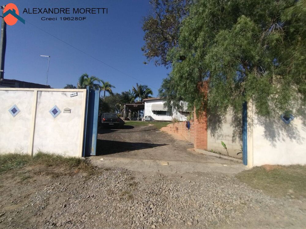 Chácara à venda com 3 quartos, 150m² - Foto 2