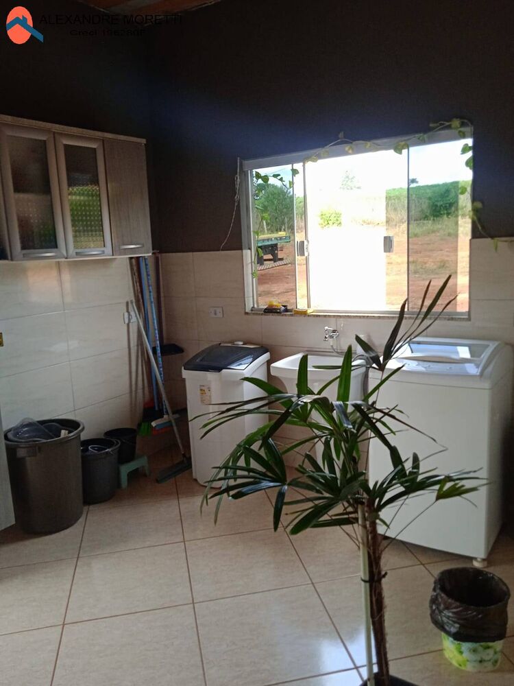 Casa à venda com 3 quartos, 100m² - Foto 7
