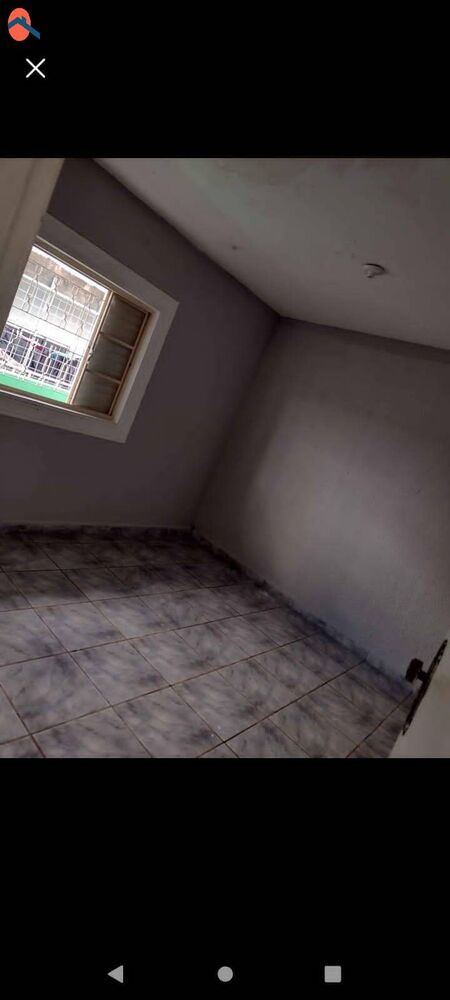 Casa para alugar com 2 quartos, 150m² - Foto 2