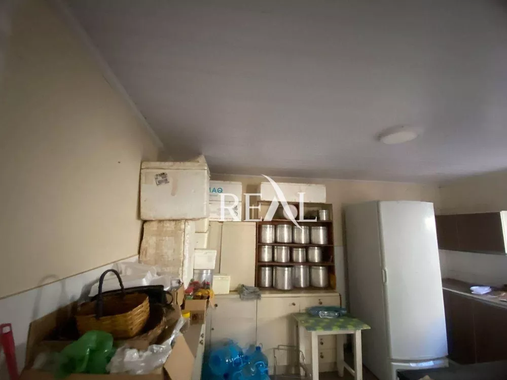 Casa à venda com 5 quartos, 250m² - Foto 10