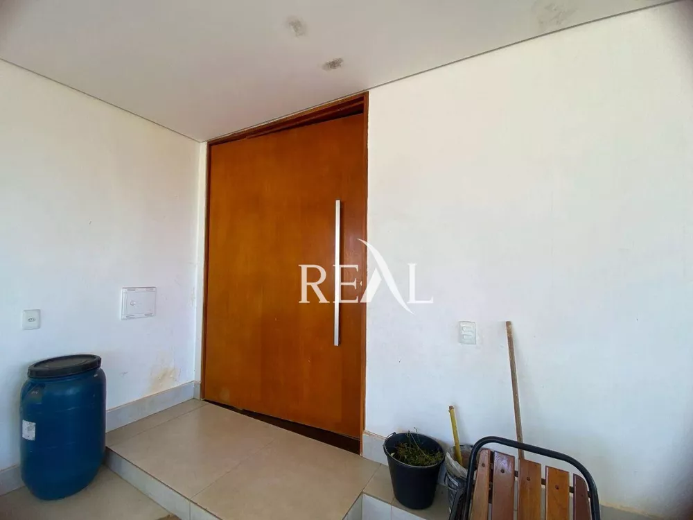 Casa à venda com 5 quartos, 250m² - Foto 7
