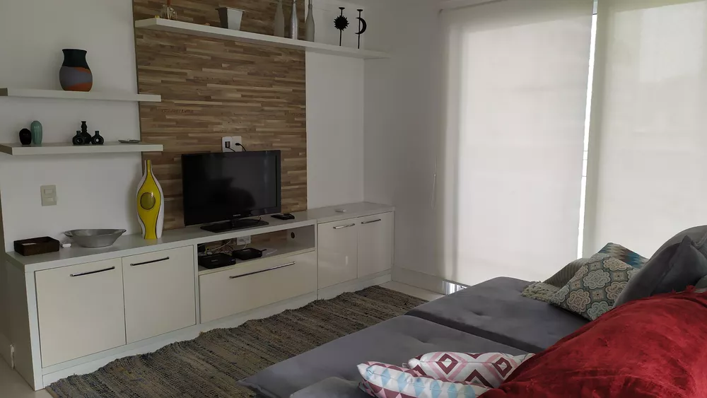 Apartamento à venda com 3 quartos, 157m² - Foto 3