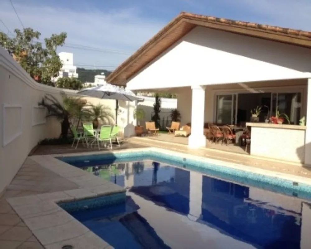 Casa, 3 quartos, 220 m² - Foto 2