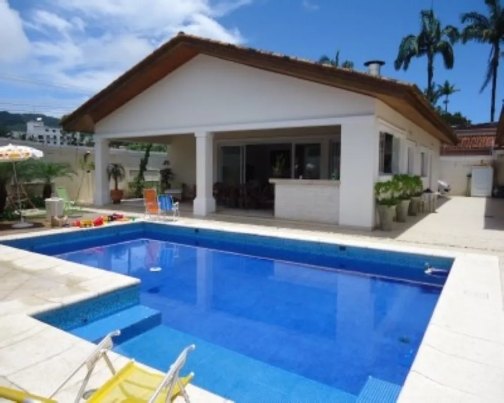 Casa, 3 quartos, 220 m² - Foto 1