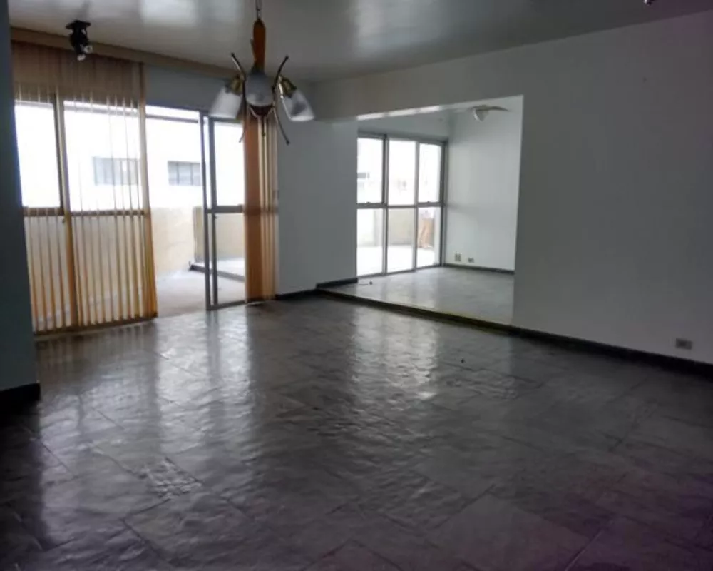 Apartamento à venda com 3 quartos, 165m² - Foto 1