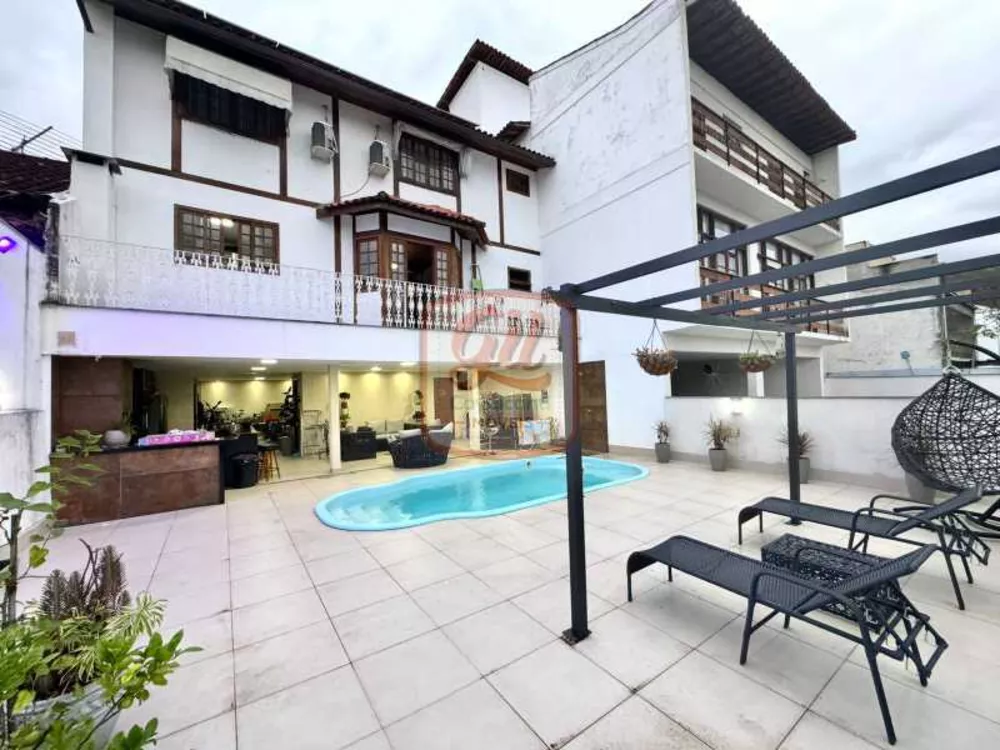 Casa de Condomínio, 4 quartos - Foto 1