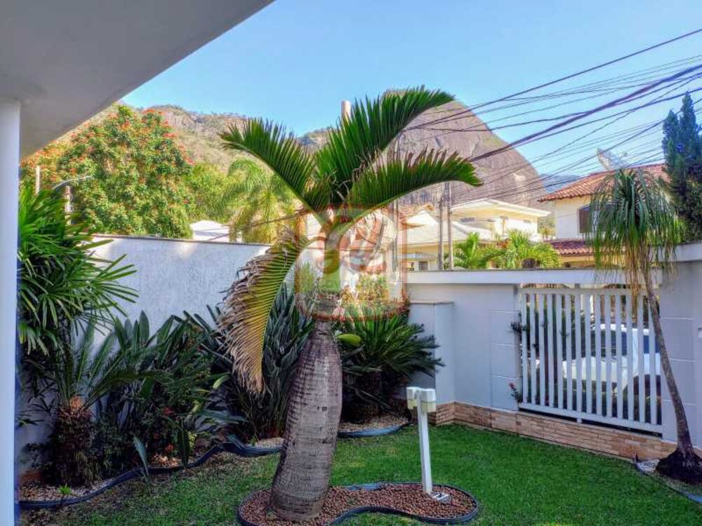Casa de Condomínio à venda com 4 quartos, 506m² - Foto 1