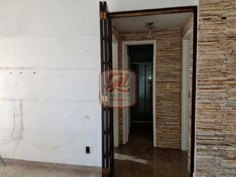 Apartamento à venda com 2 quartos, 70m² - Foto 3