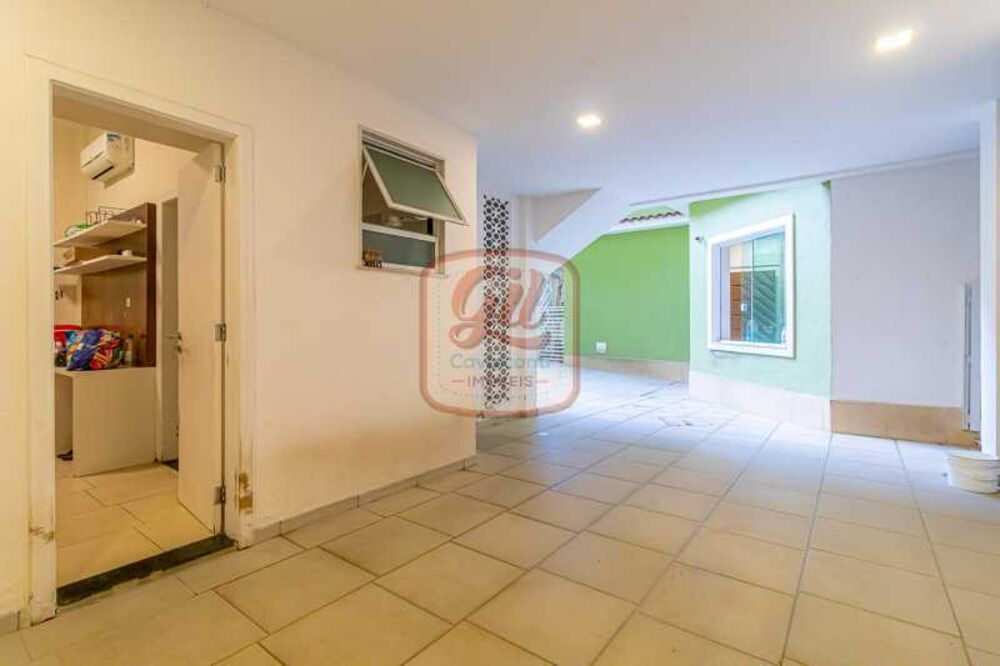 Casa de Vila à venda com 4 quartos, 595m² - Foto 4