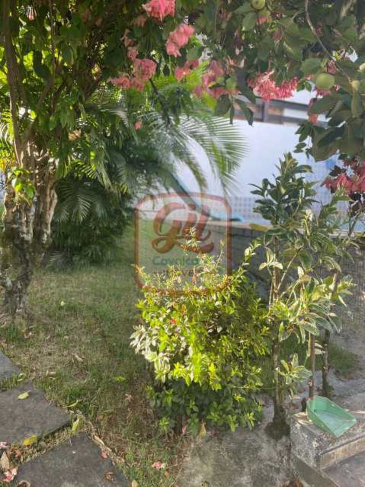 Casa à venda com 5 quartos, 365m² - Foto 1