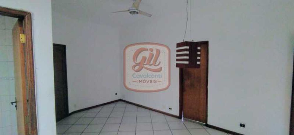 Apartamento à venda com 2 quartos, 67m² - Foto 3