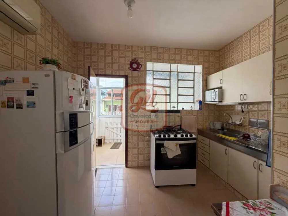 Casa, 6 quartos, 135 m² - Foto 6
